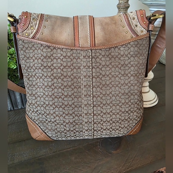 Coach SOHO 2007 Signature C Shoulder/Crossbody Brown Leather Suede Rivet Flap - Picture 7 of 16